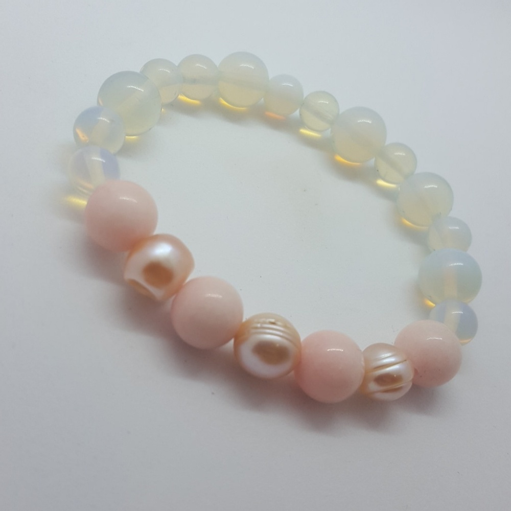 Moonstone, pearls and Jade bracelet